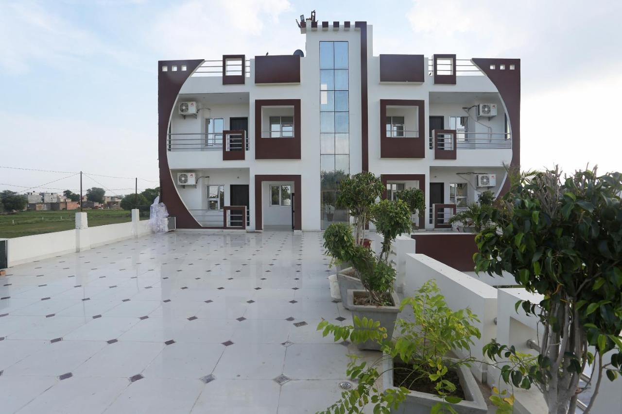 Oyo 18301 Hotel A-One Alwar Extérieur photo