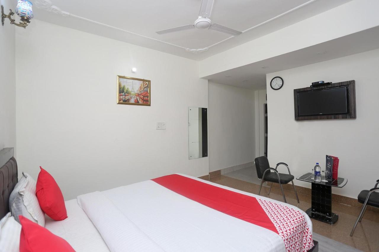 Oyo 18301 Hotel A-One Alwar Extérieur photo