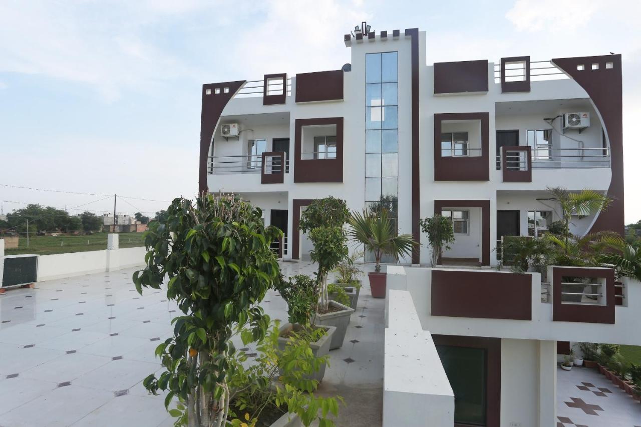 Oyo 18301 Hotel A-One Alwar Extérieur photo